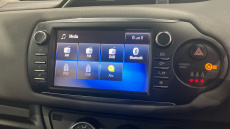 Toyota Yaris 1.5 VVT-i Icon Tech 5dr CVT Petrol Hatchback